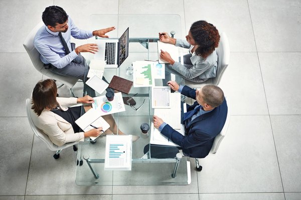 Recruter un consultant SEO freelance à petit prix : guide pratique